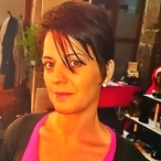 Profil de Menina